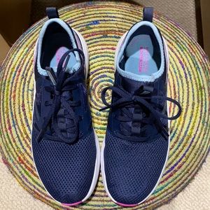 Skechers Ultra Go women’s shoes